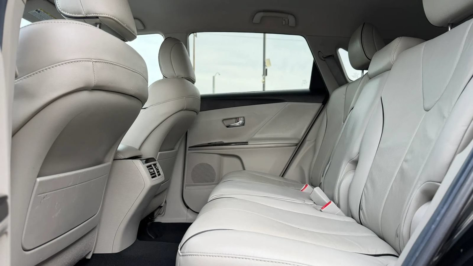 Used 2014 Toyota Venza XLE AWD/4WD image 11