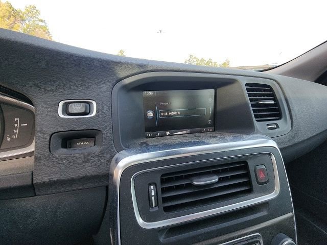 Used 2015 Volvo S60 T5 Premier image 17