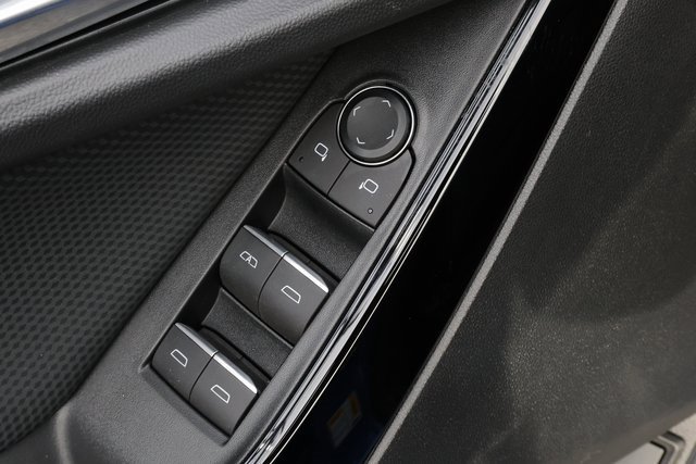 Used 2025 Chevrolet Equinox RS w/ Safety and Technology Package image 15