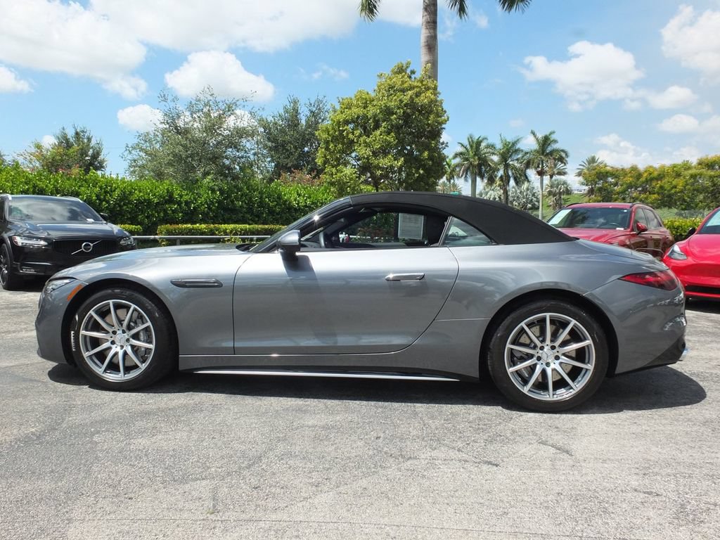 Used 2023 Mercedes-Benz SL 43 AMG image 16