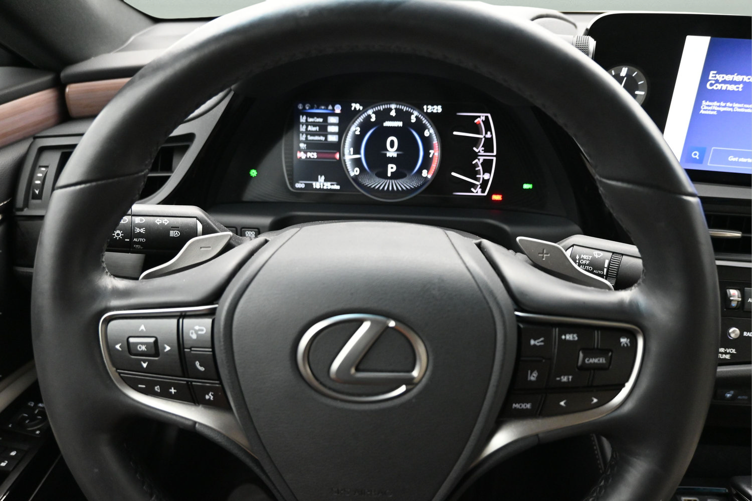 Used 2023 Lexus ES 250 w/ Premium Package AWD/4WD image 20