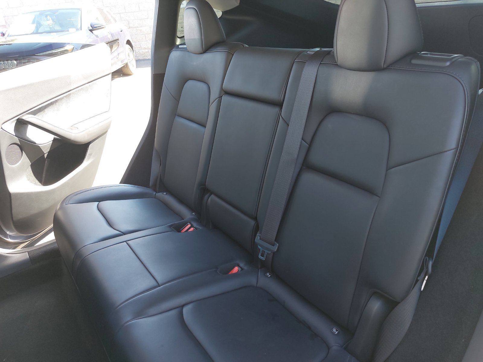 Used 2023 Tesla Model Y 2WD image 14