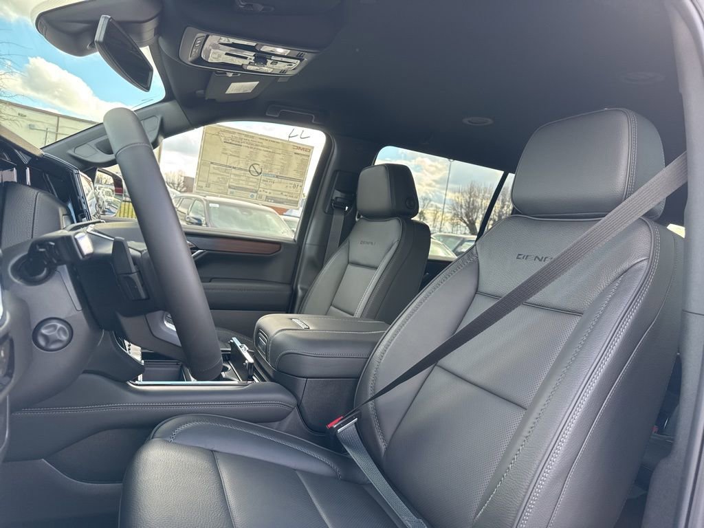 New 2026 GMC Yukon XL Denali image 21