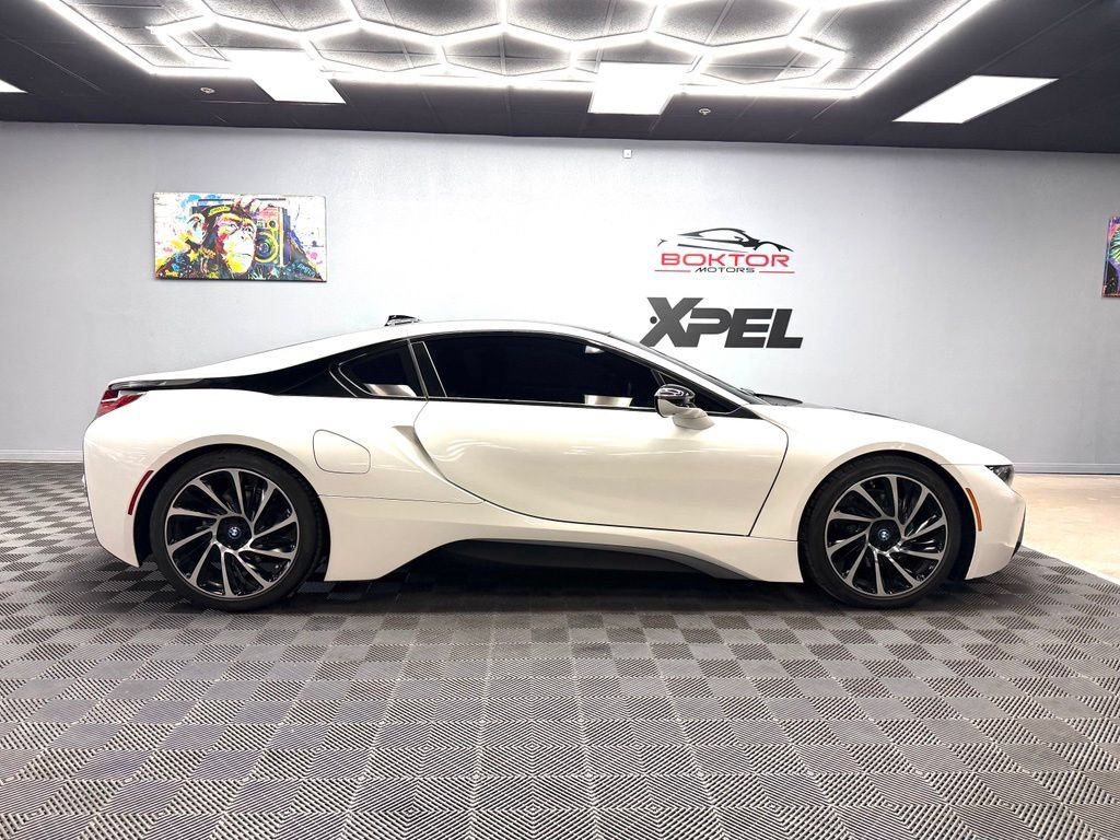 Used 2015 BMW i8 AWD/4WD image 16