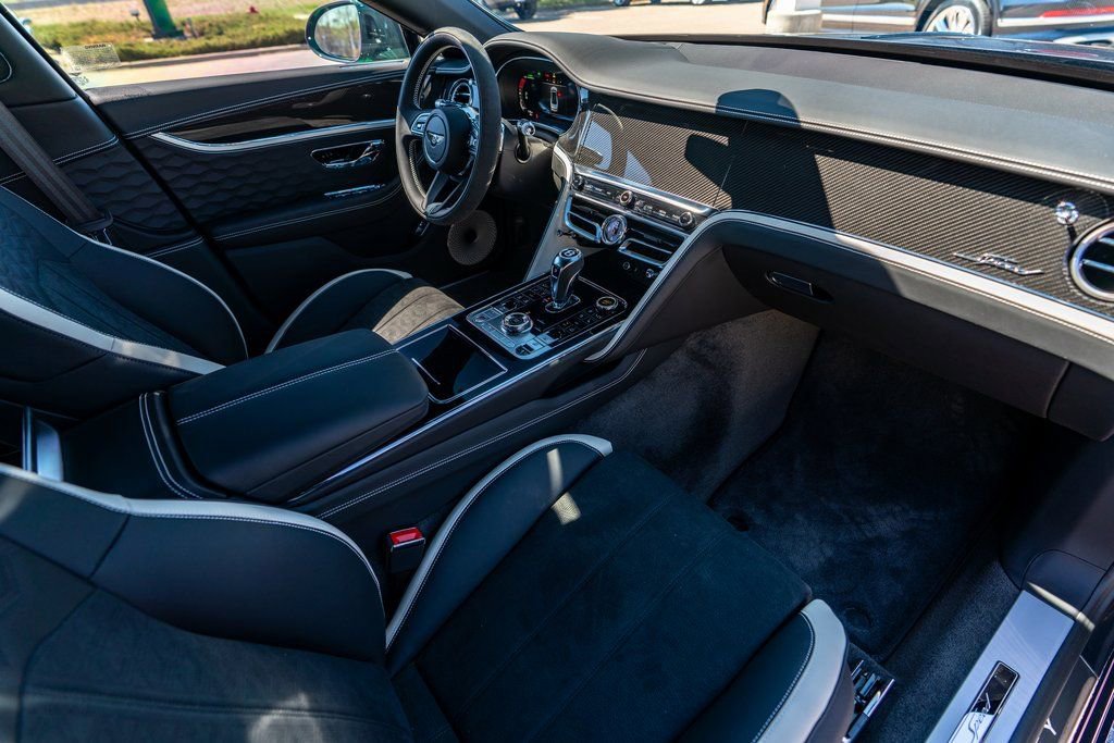 New 2025 Bentley Flying Spur Plug-In Hybrid image 61