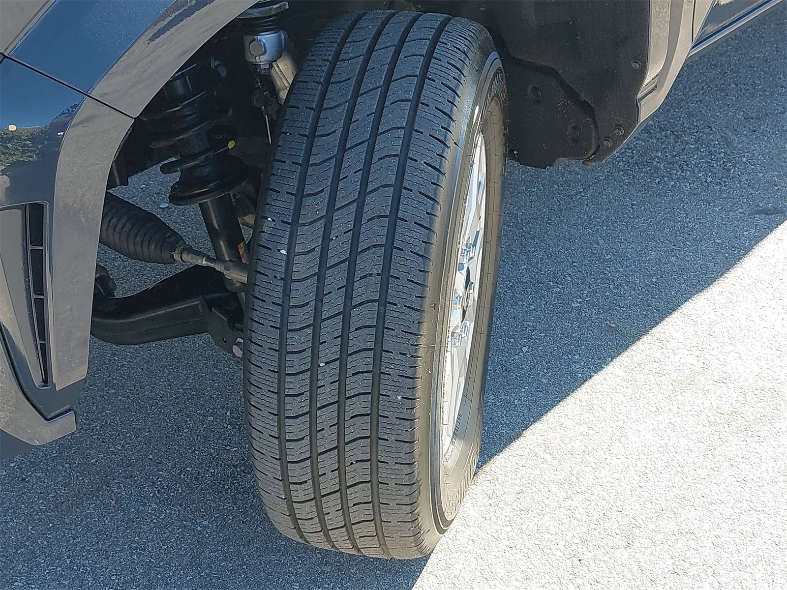 Used 2025 Toyota Tacoma SR5 image 32