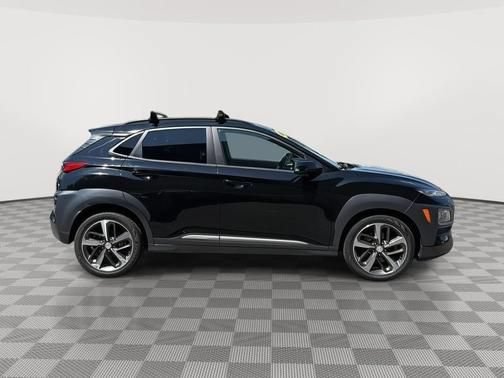 Used 2018 Hyundai Kona Limited AWD/4WD image 2