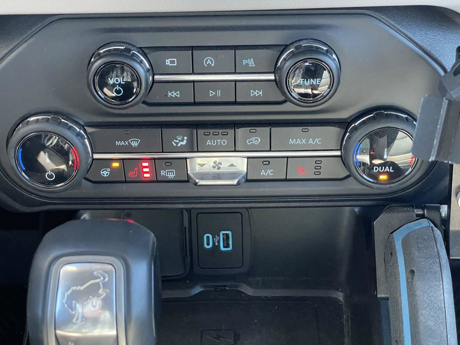 Used 2022 Ford Bronco Wildtrak image 26