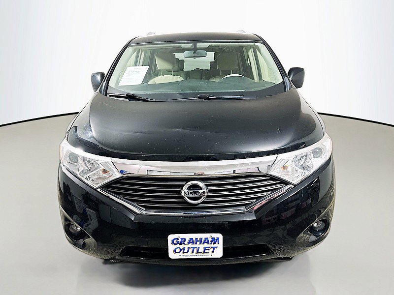 Used 2017 Nissan Quest SV image 2