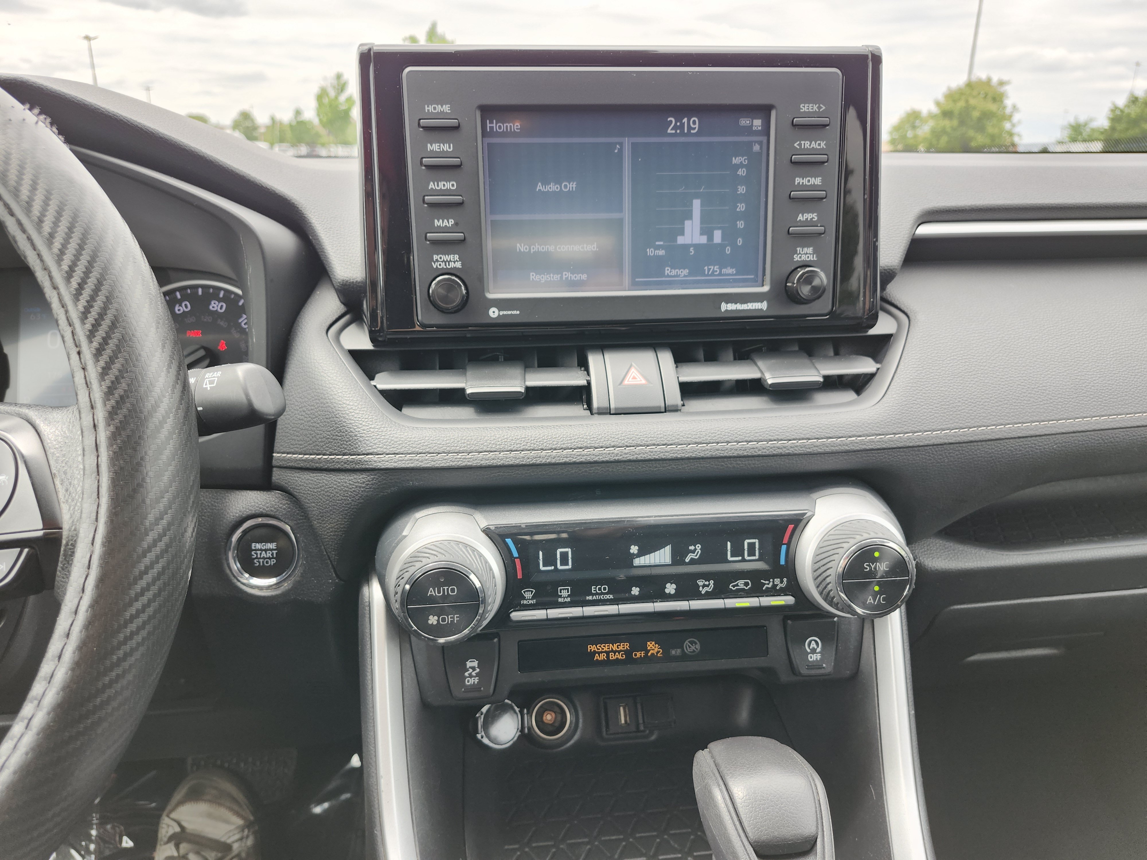 Used 2021 Toyota RAV4 XLE AWD/4WD image 31