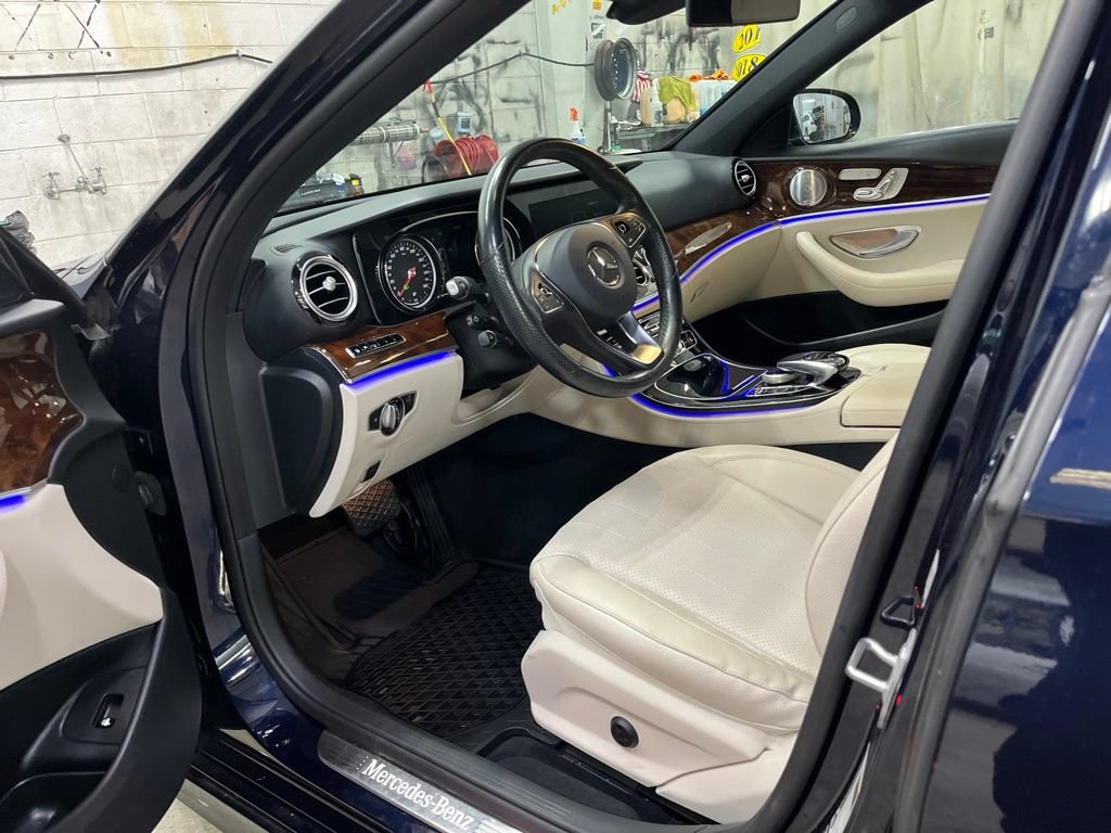 Used 2018 Mercedes-Benz E 300 4MATIC image 10