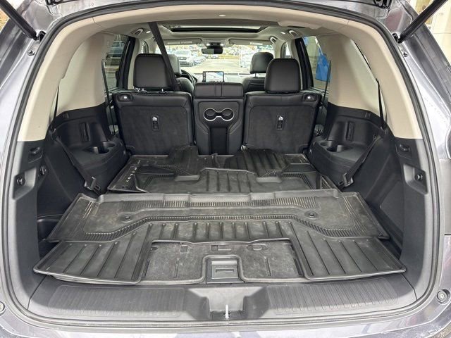 Used 2023 Honda Pilot Elite image 9