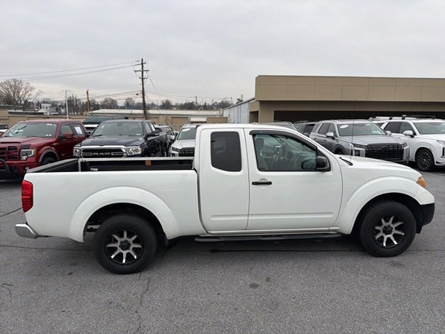 Used 2015 Nissan Frontier S image 12