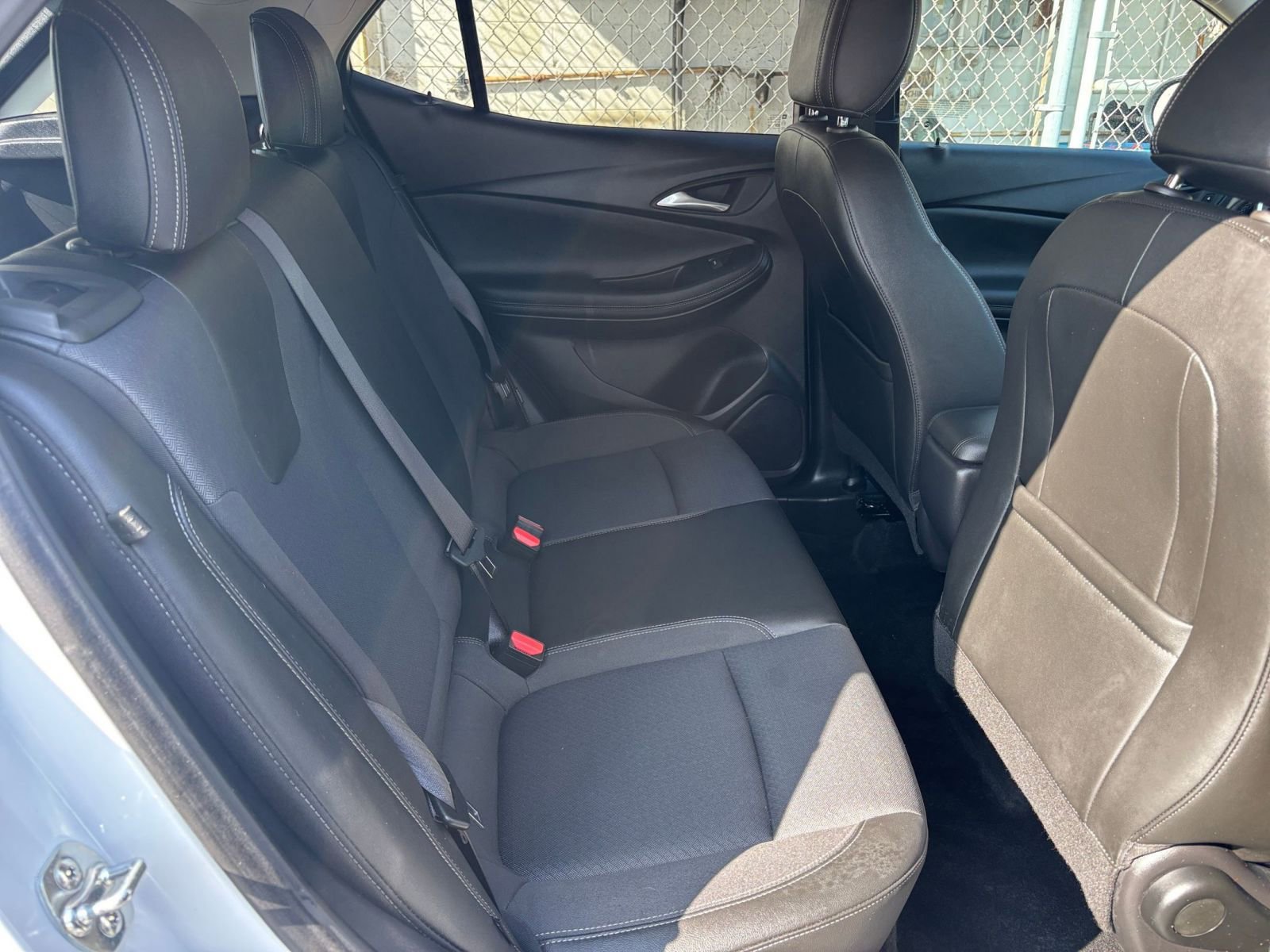 Used 2025 Buick Encore GX Preferred image 25