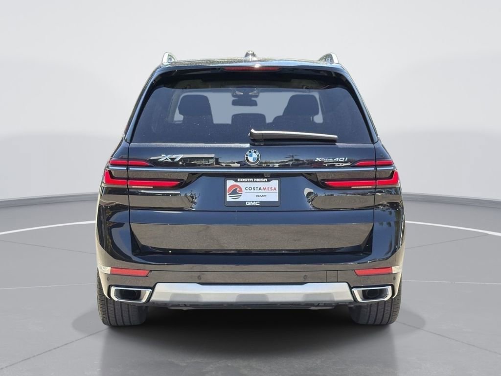 Used 2025 BMW X7 xDrive40i w/ Climate Comfort Package AWD/4WD image 4