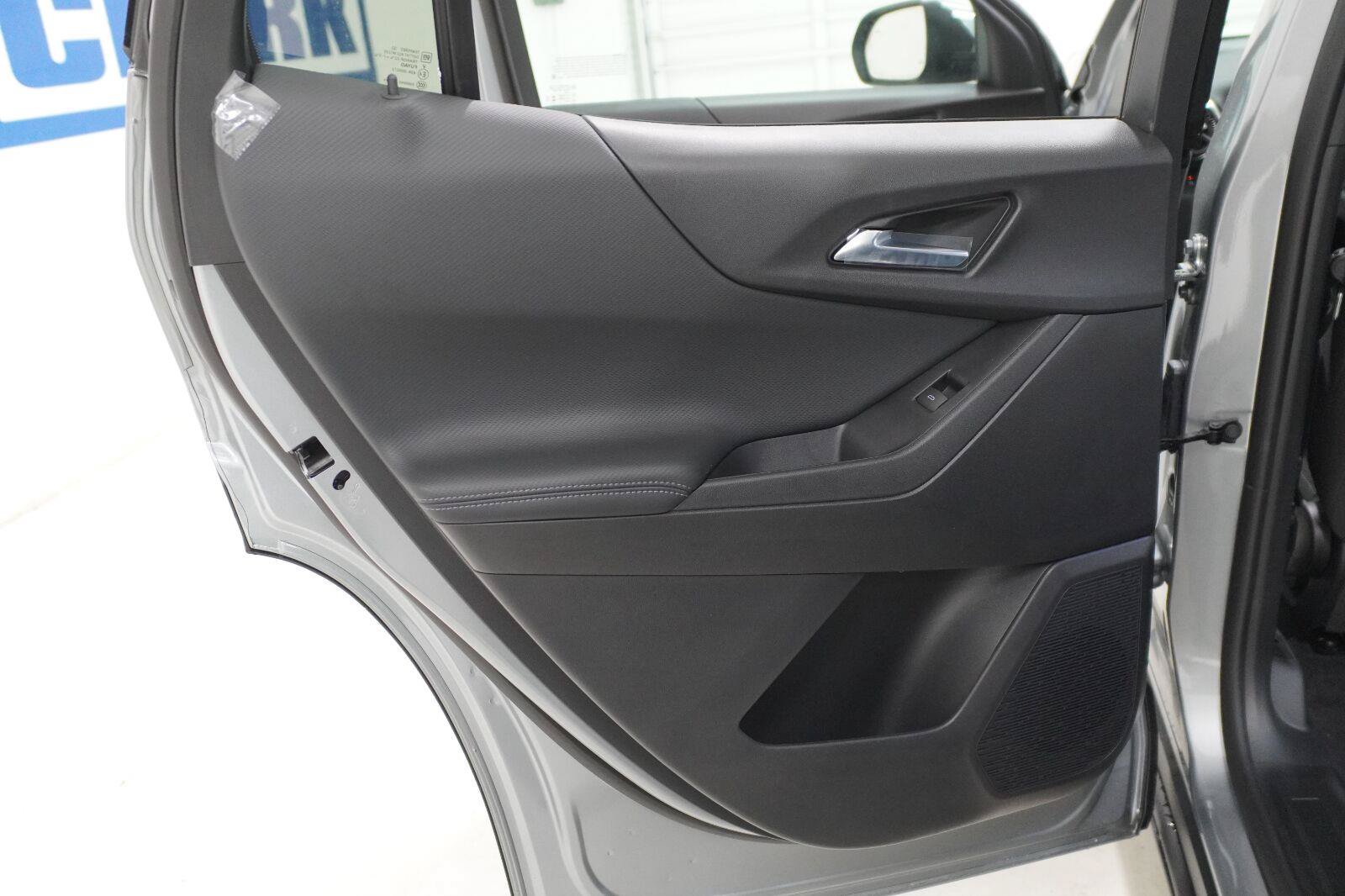 New 2027 Chevrolet Equinox LT FWD image 28