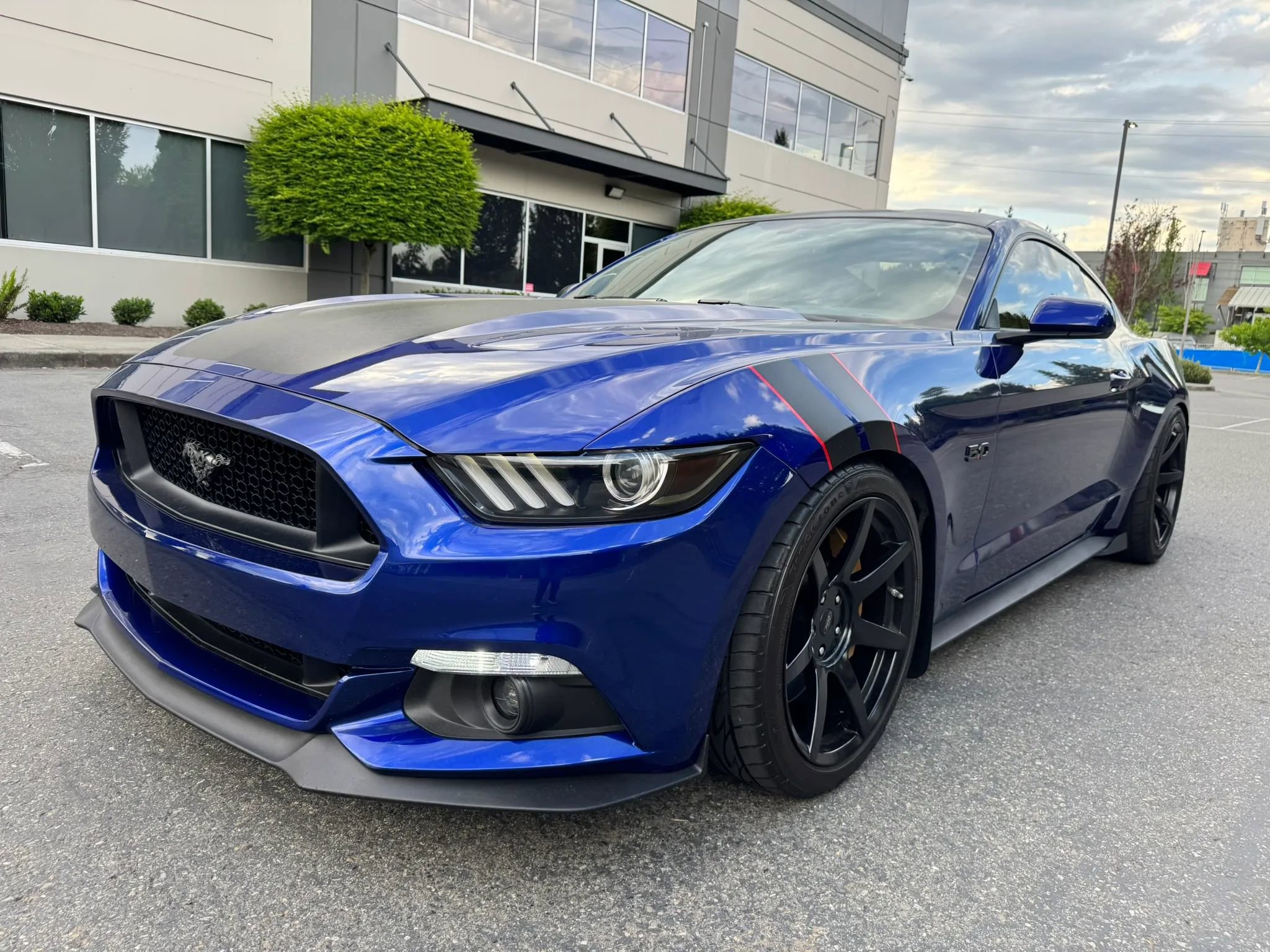 Used 2015 Ford Mustang GT w/ GT Performance Package RWD image 4