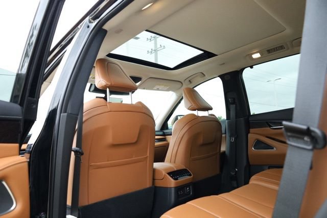 Used 2025 INFINITI QX60 Sensory w/ Vision Package AWD/4WD image 24