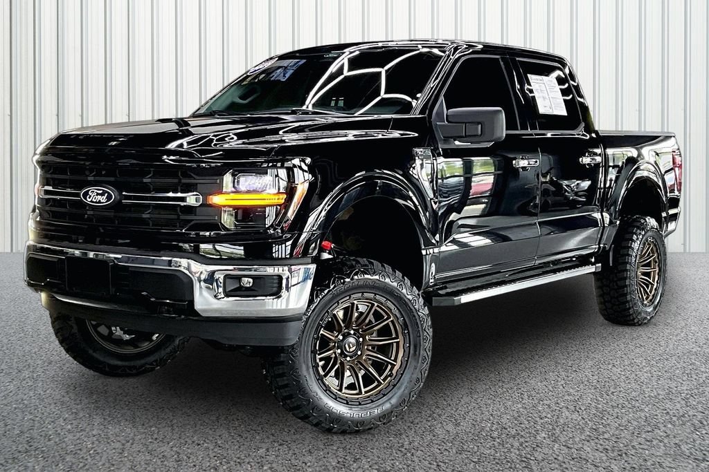 Used 2025 Ford F150 XLT w/ Equipment Group 301A Standard AWD/4WD image 3