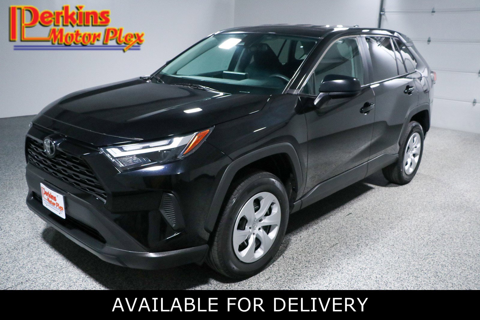 Used 2024 Toyota RAV4 LE image 1