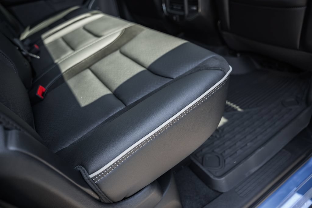 New 2026 RAM 1500 Laramie w/ Night Edition AWD/4WD image 34