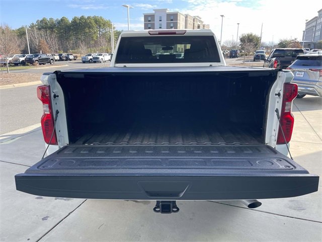 Used 2023 Chevrolet Silverado 2500 Custom w/ Custom Value Package image 9