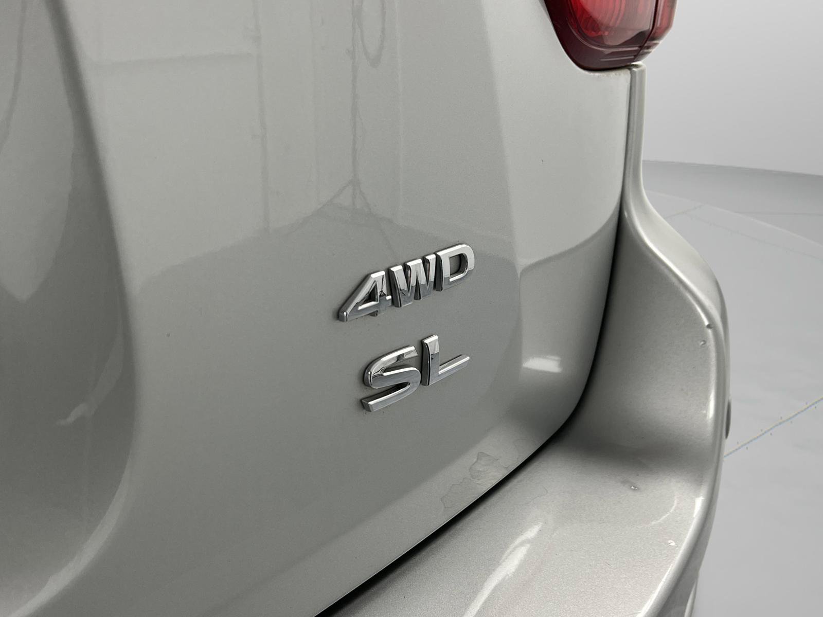 Used 2019 Nissan Pathfinder SL AWD/4WD image 35