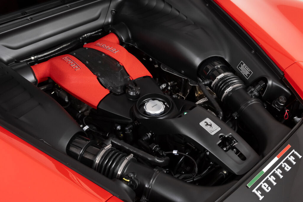 Used 2022 Ferrari F8 Tributo RWD image 22