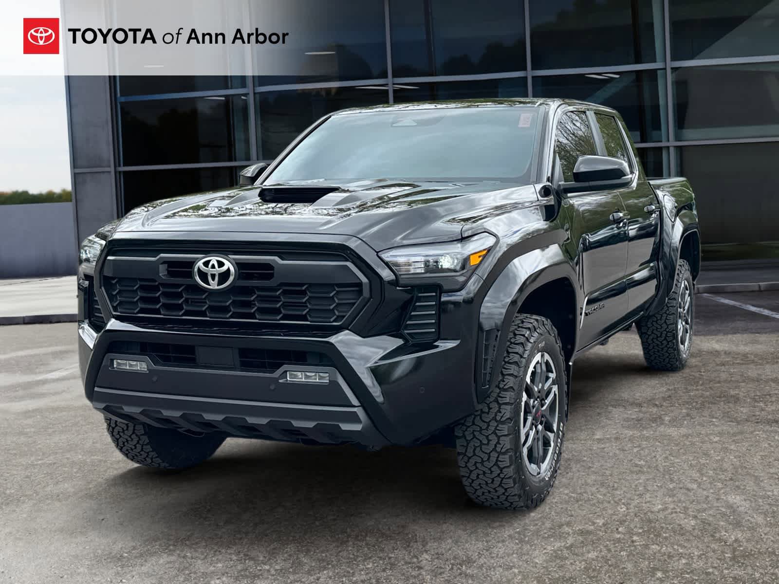 Used 2024 Toyota Tacoma TRD Sport w/ TRD Sport Upgrade Package AWD/4WD image 9