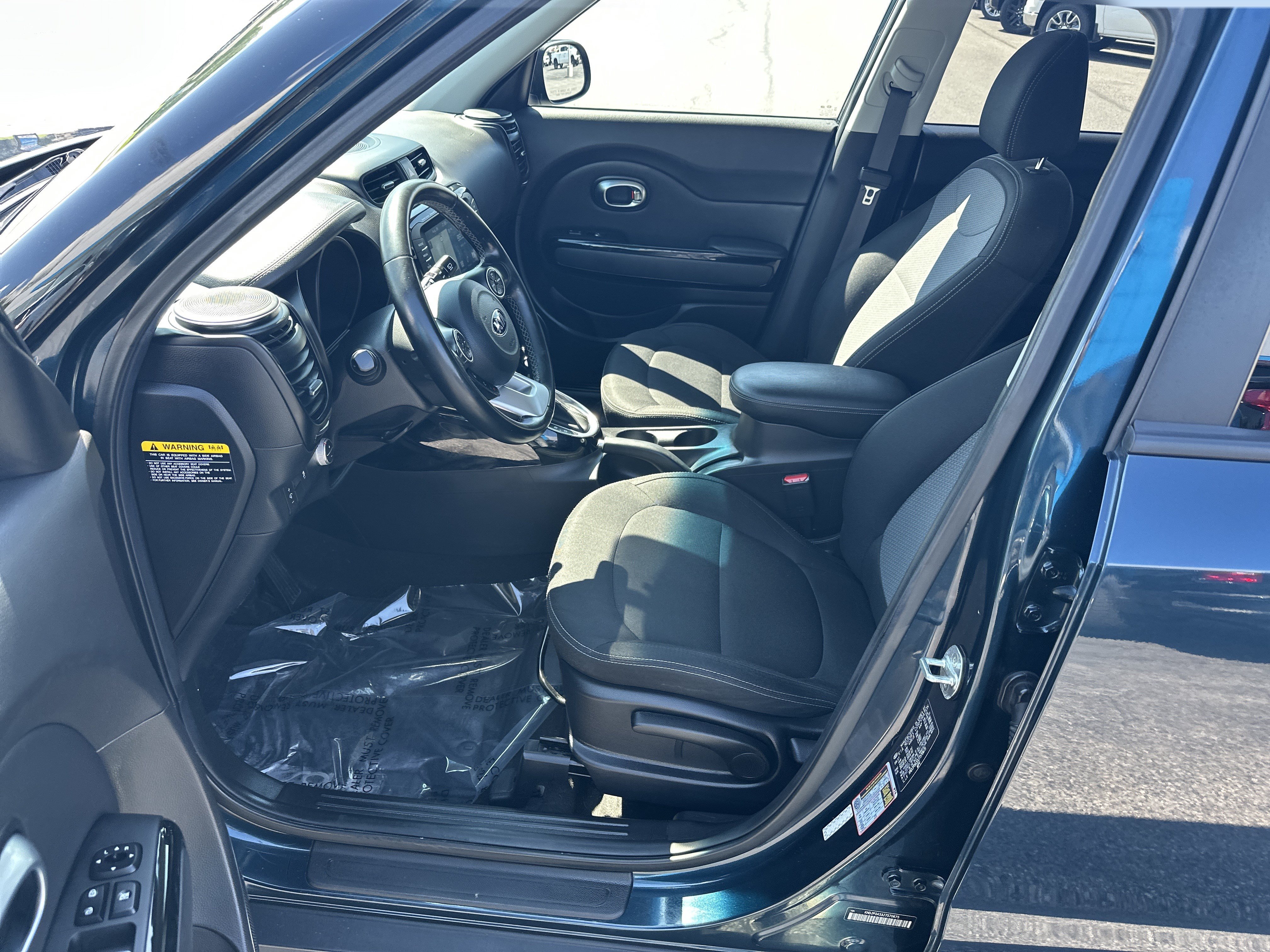 Used 2018 Kia Soul + w/ Audio Package FWD image 9