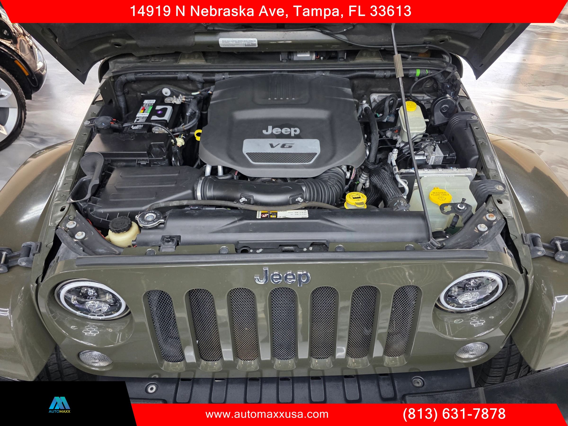 Used 2015 Jeep Wrangler Sahara w/ Connectivity Group AWD/4WD image 31