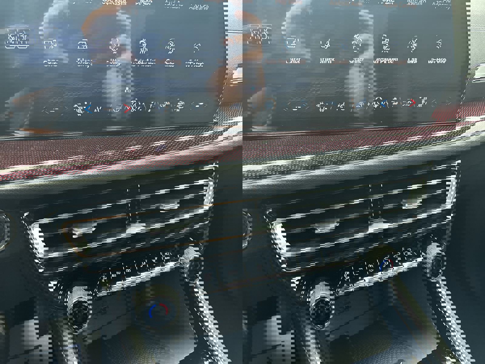 New 2026 Chevrolet Traverse Z71 w/ Enhanced Driving Package image 21