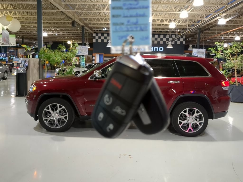 Used 2020 Jeep Grand Cherokee Limited w/ Premium Lighting Group AWD/4WD image 4