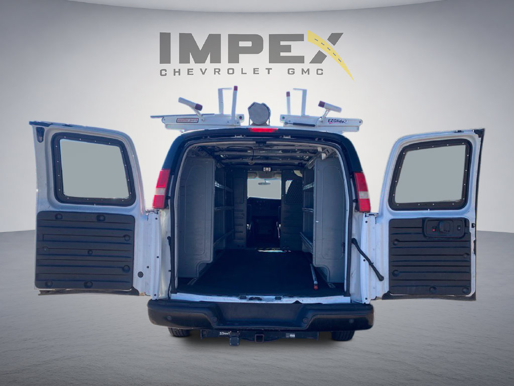 Used 2014 Chevrolet Express 3500 RWD image 8