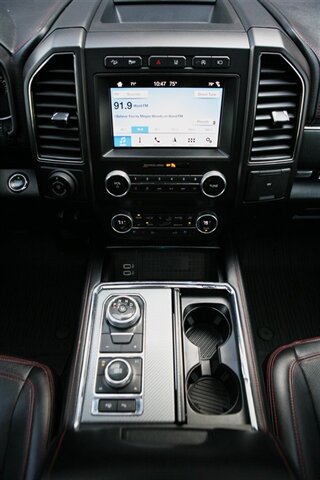 Used 2019 Ford Expedition Limited w/ Equipment Group 303A AWD/4WD image 26