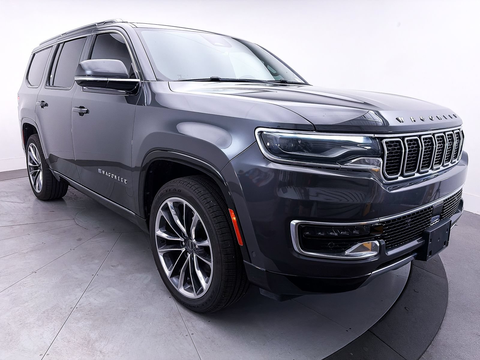 Used 2022 Jeep Wagoneer Series III w/ Premium Group I RWD image 11