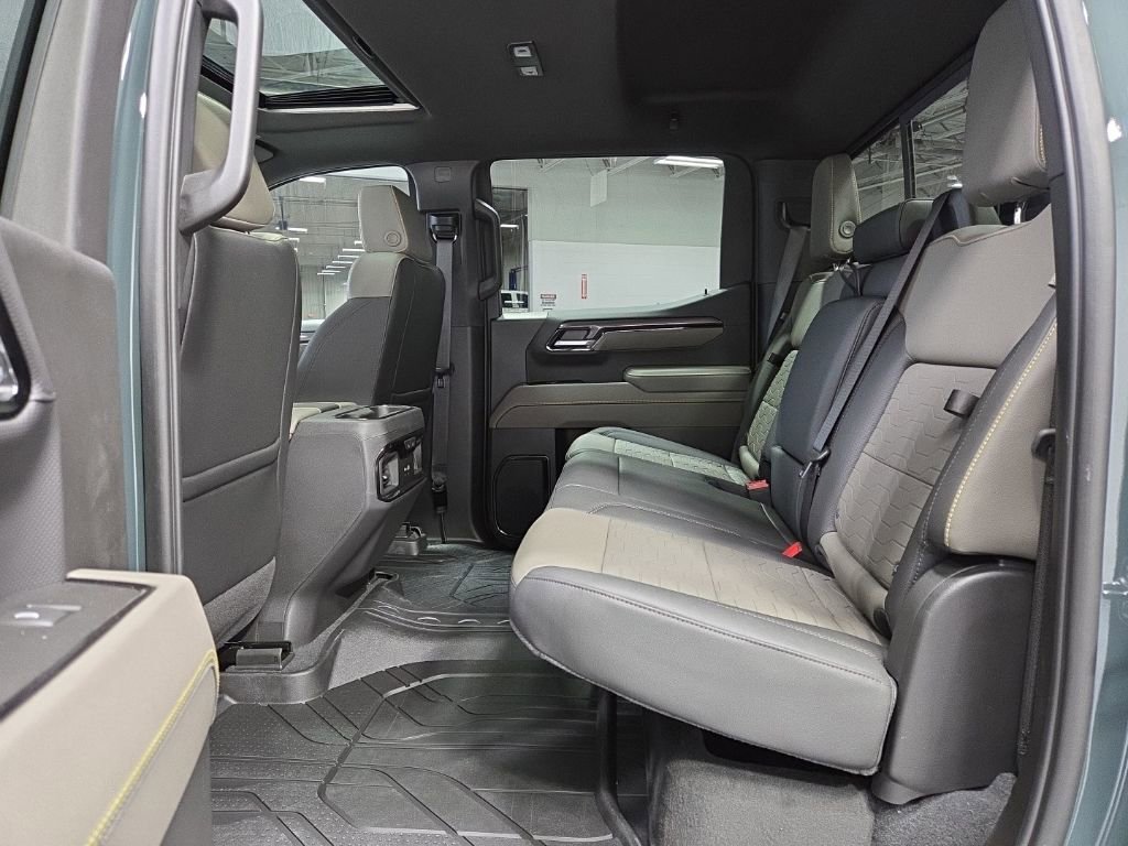 New 2026 Chevrolet Silverado 1500 ZR2 image 31