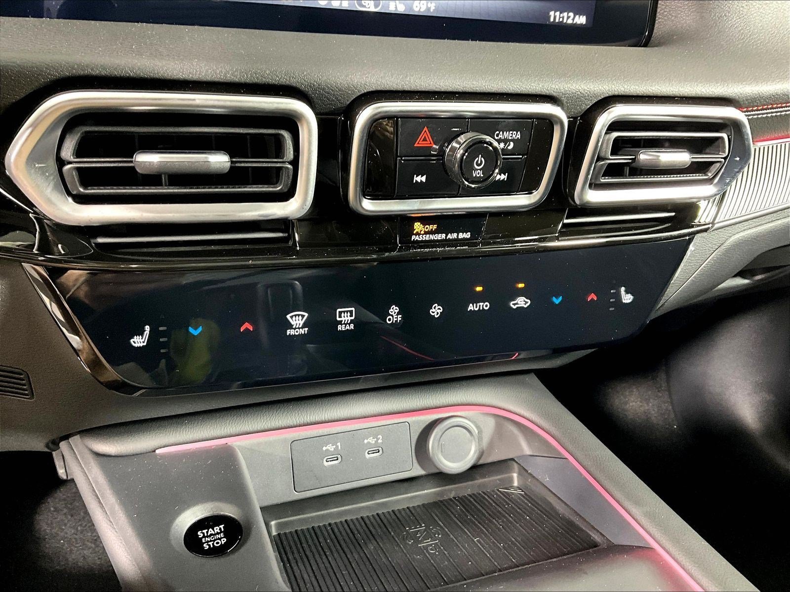 New 2026 Nissan Sentra SR w/ SR Premium Package FWD image 25