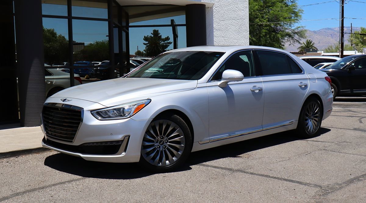 Used 2019 Genesis G90 5.0 Ultimate RWD image 2
