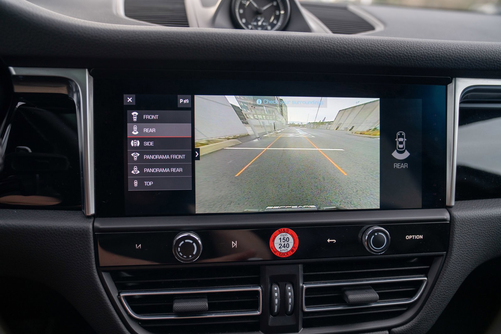 Used 2022 Porsche Macan S image 18