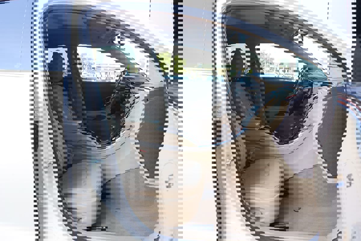 Used 2012 Buick LaCrosse Touring image 23