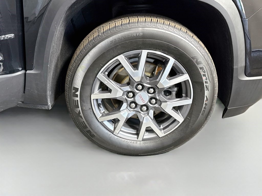 Used 2023 GMC Acadia SLT FWD image 31
