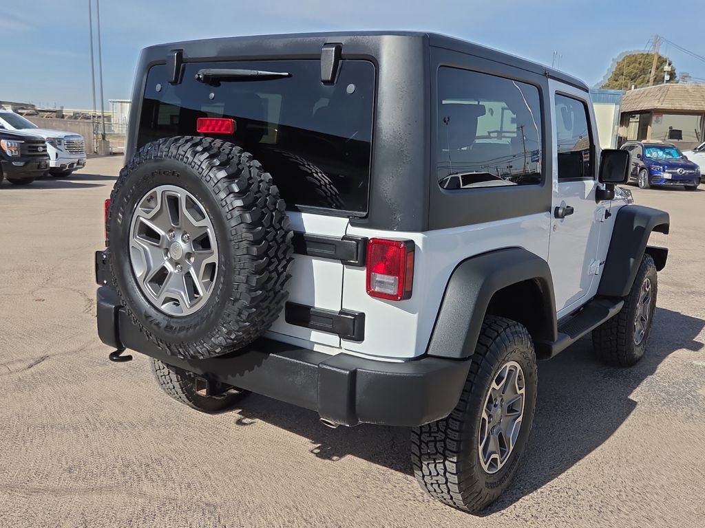Used 2015 Jeep Wrangler Rubicon w/ Power Convenience Group image 4