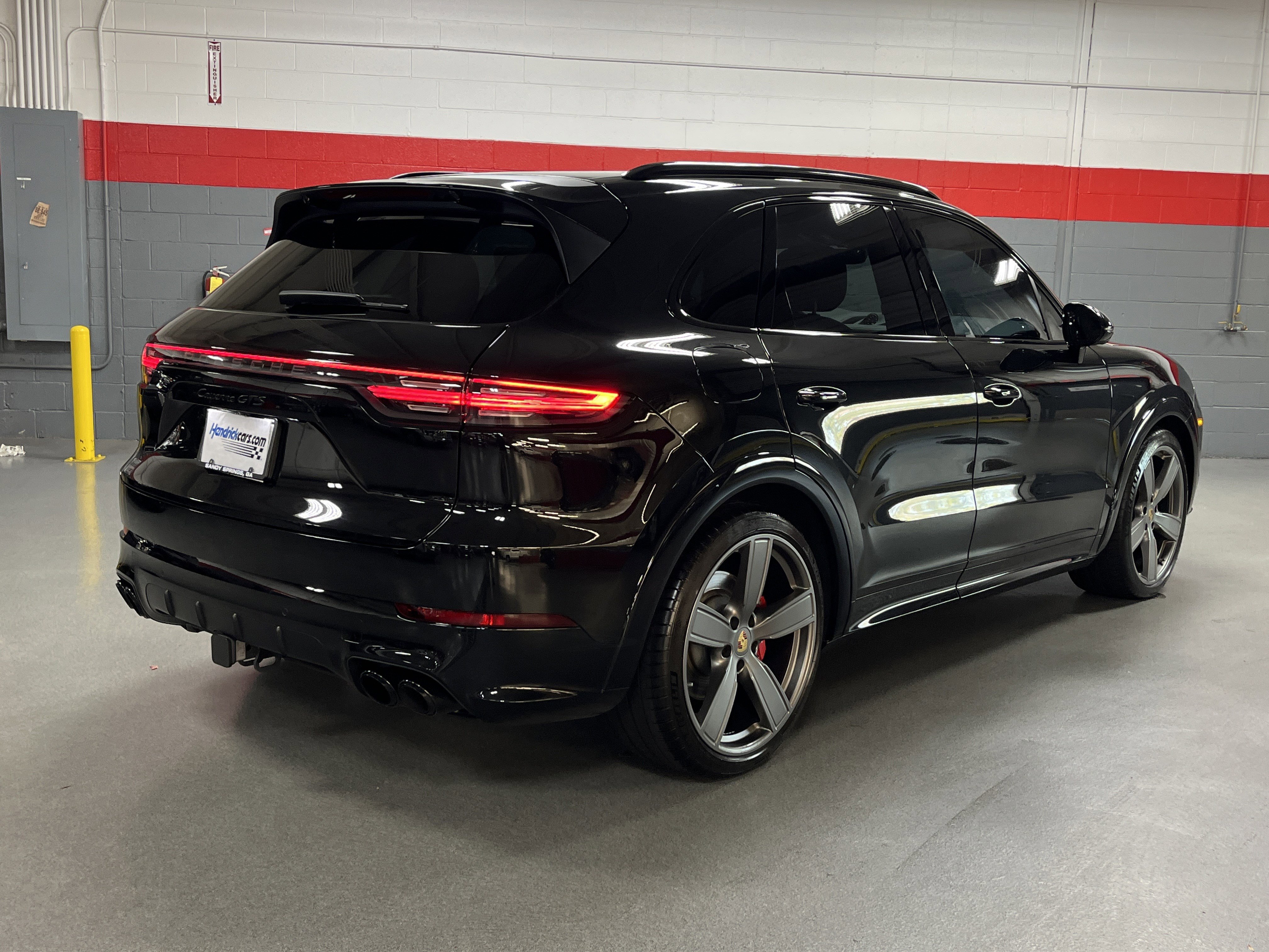 Used 2023 Porsche Cayenne GTS image 10