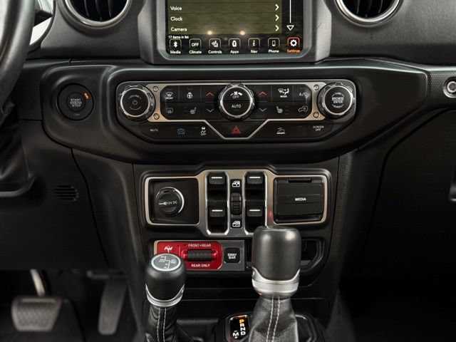 Used 2023 Jeep Wrangler Unlimited Rubicon 4xe w/ Cold Weather Group AWD/4WD image 26