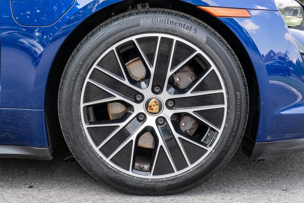 Used 2023 Porsche Taycan RWD image 28