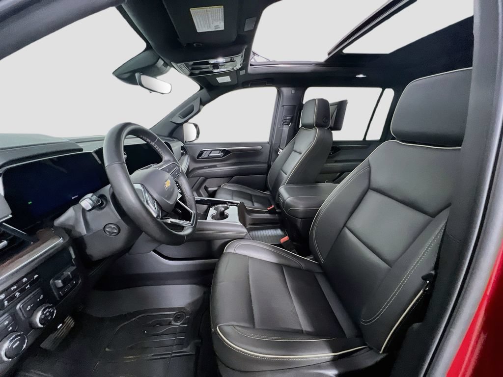 Certified 2025 Chevrolet Suburban Premier AWD/4WD image 22