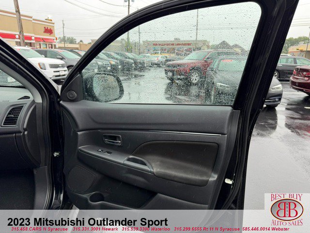 Used 2023 Mitsubishi Outlander Sport SE AWD/4WD image 16