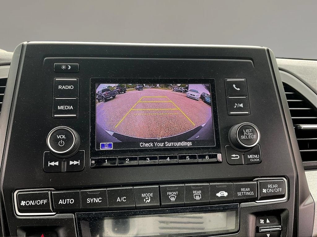 Used 2018 Honda Odyssey LX image 13