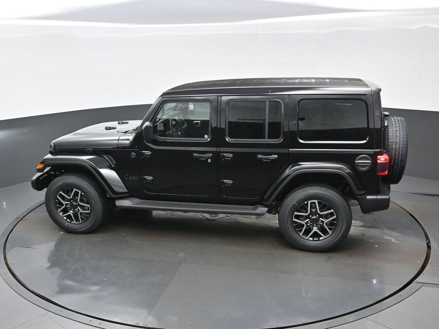 New 2027 Jeep Wrangler Unlimited Sahara AWD/4WD image 22